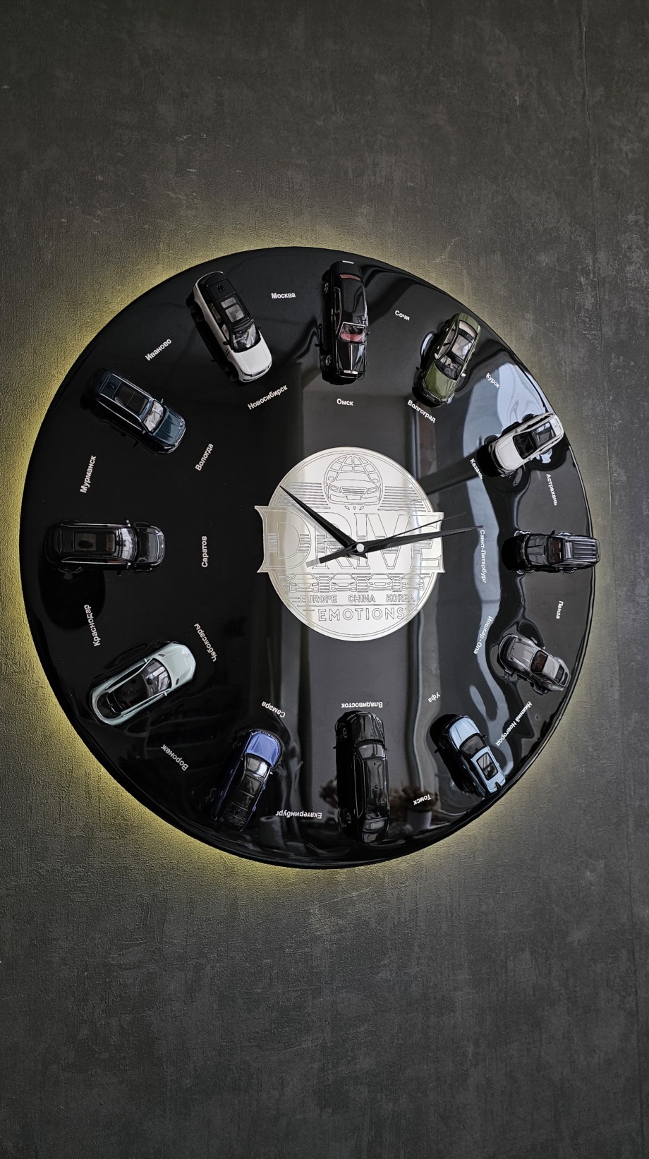 Часы с моделями автомобилей🚗.