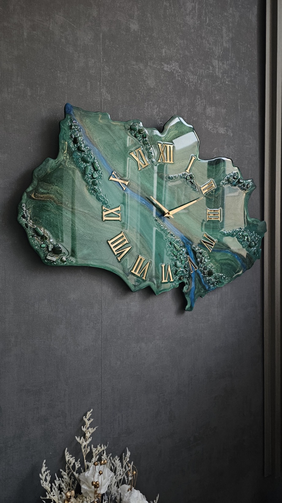 Настенные часы с картой Томской области